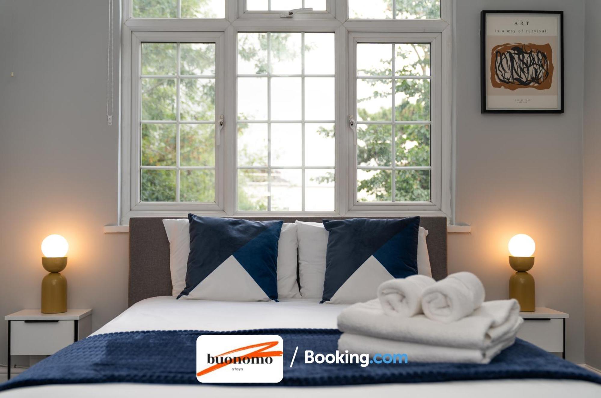 Two Bedroom Apartment By Buonomo Stays Short Lets & Serviced Accommodation With Balcony 伦敦 外观 照片